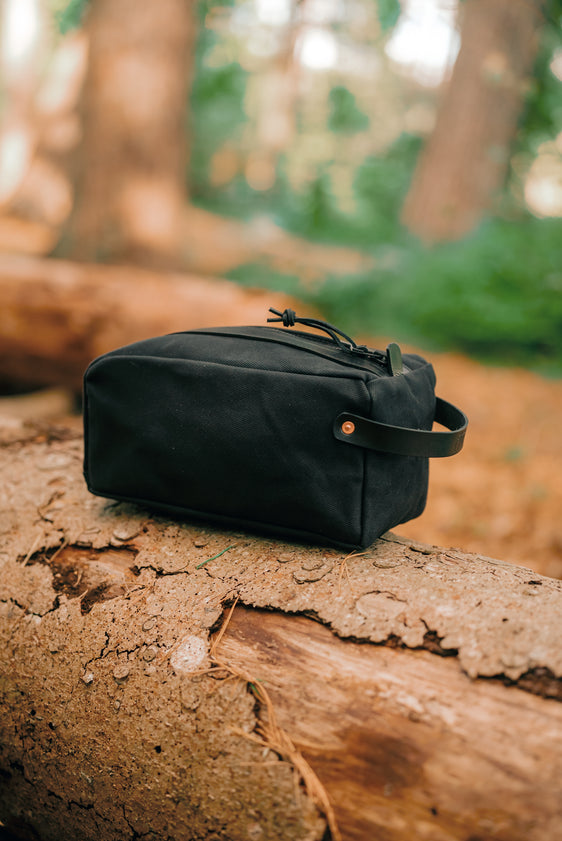 Myr Dopp Kit – Durable & Timeless Travel Toiletry Bag | Crud