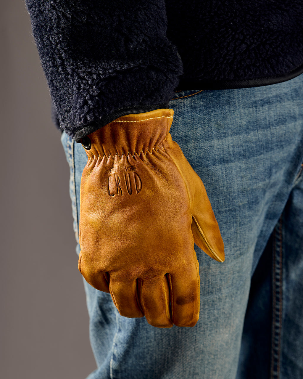 Heavy duty gloves with Kevlar® lining and brass eyelets