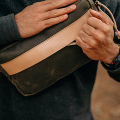 Töfte Cross-Body Natural