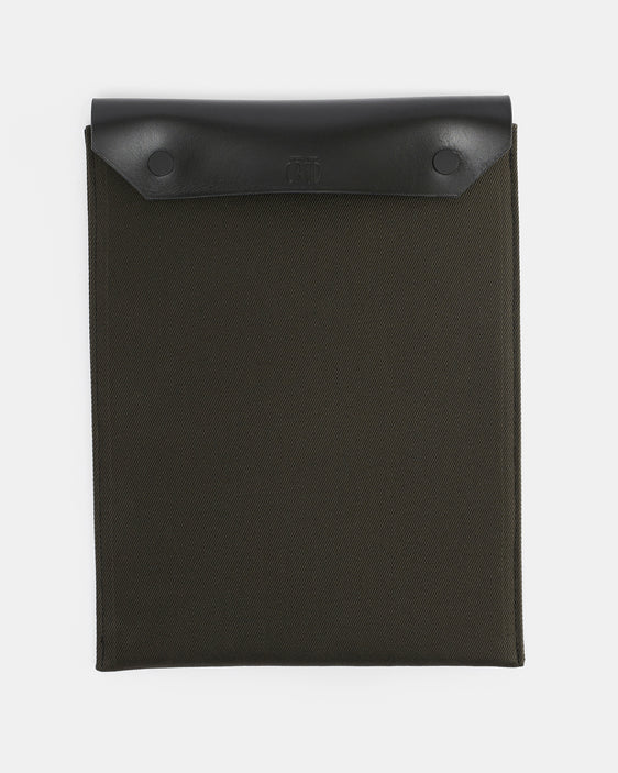 Black laptop case with leather lid and canvas material