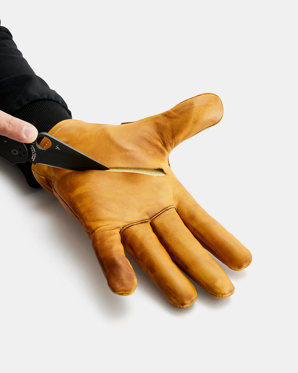 Kevlar lined gloves in full grain leather, cut resistant